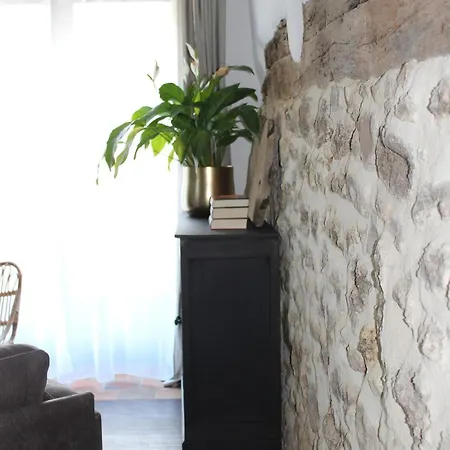 Fig Tree 1 X Super King Or 2 X Single Beds * Busserolles